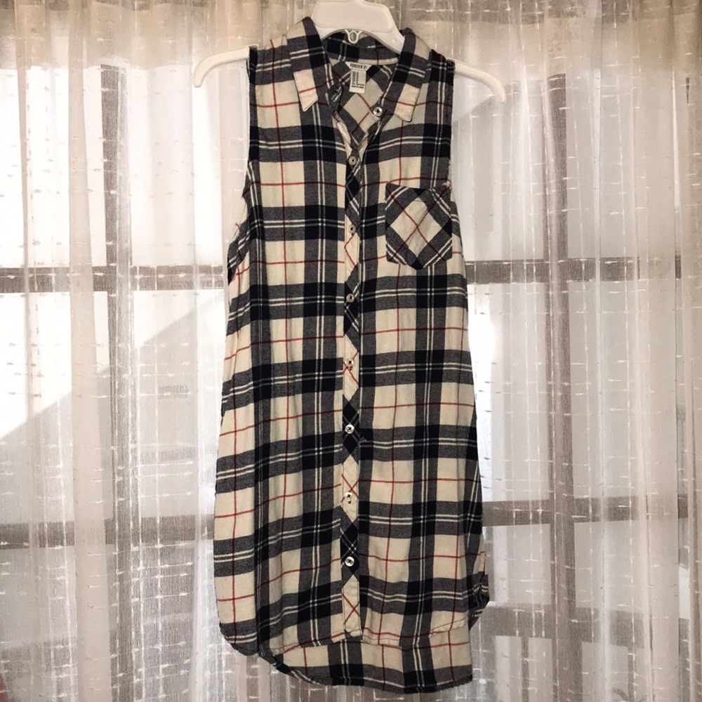 Forever21 Sleeveless Flannel Button Down Dress